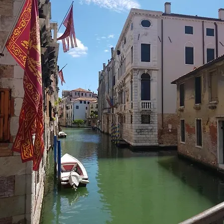 Calle Rielo Great Canal View * Venedig