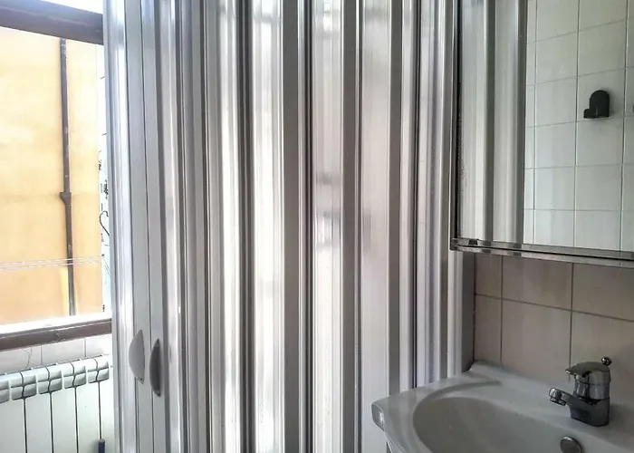 Calle Rielo Great Canal View *