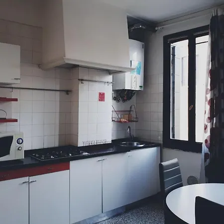 Calle Rielo Great Canal View