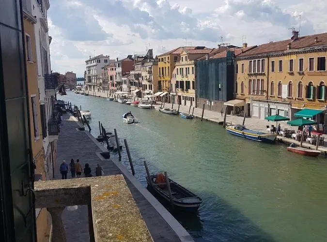 Calle Rielo Great Canal View Apartamento